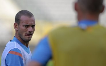 Жената на Снайдер: Той няма да си тръгне