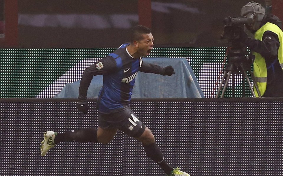 ВИДЕО: Интер надцака Наполи в дербито, изскочи на второ място