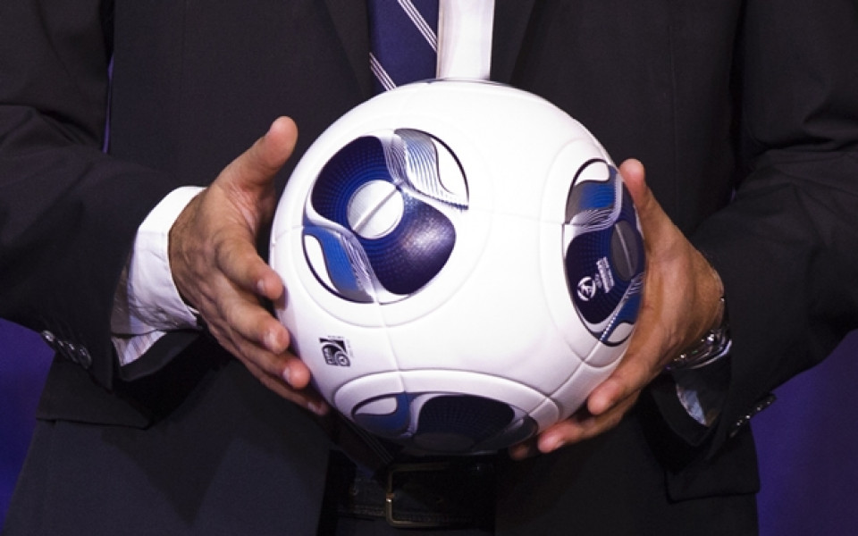 УЕФА стартира Младежка лига