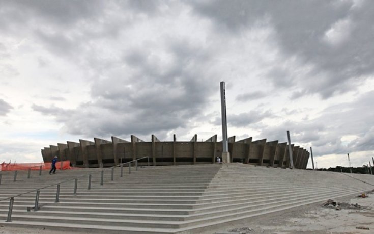 Бразилия завърши втори стадион за Мондиал 2014