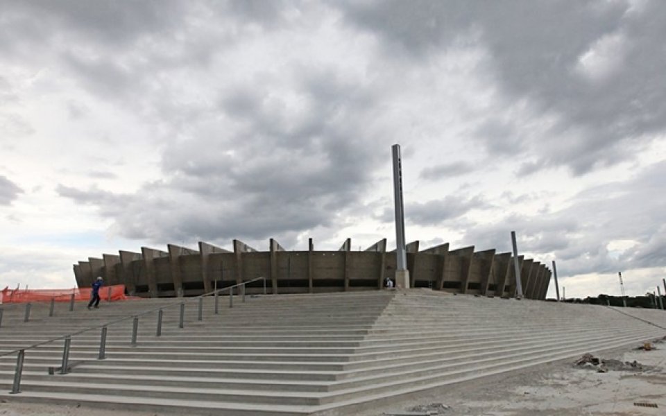 Бразилия завърши втори стадион за Мондиал 2014