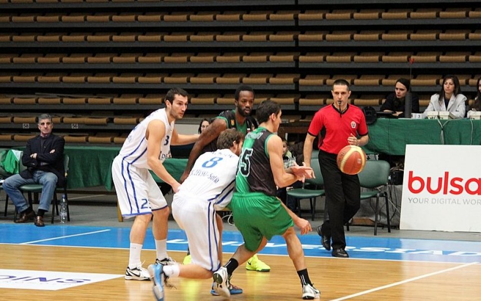 СНИМКИ: Баскетболният Левски надигра Берое