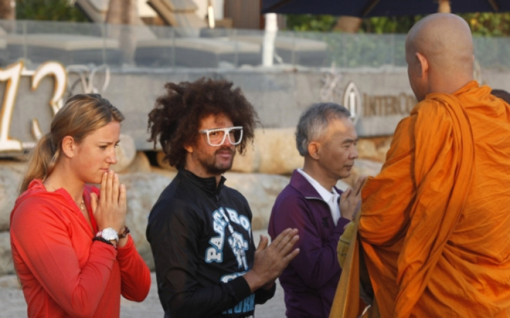 СНИМКИ: Азаренка заряза Бубка-младши заради поп звезда, разходи го в Тайланд