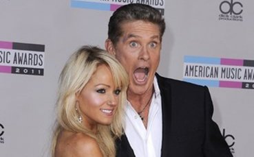 СНИМКИ: Звезда от Спасители на плажа в съблекалнята на Ман Сити