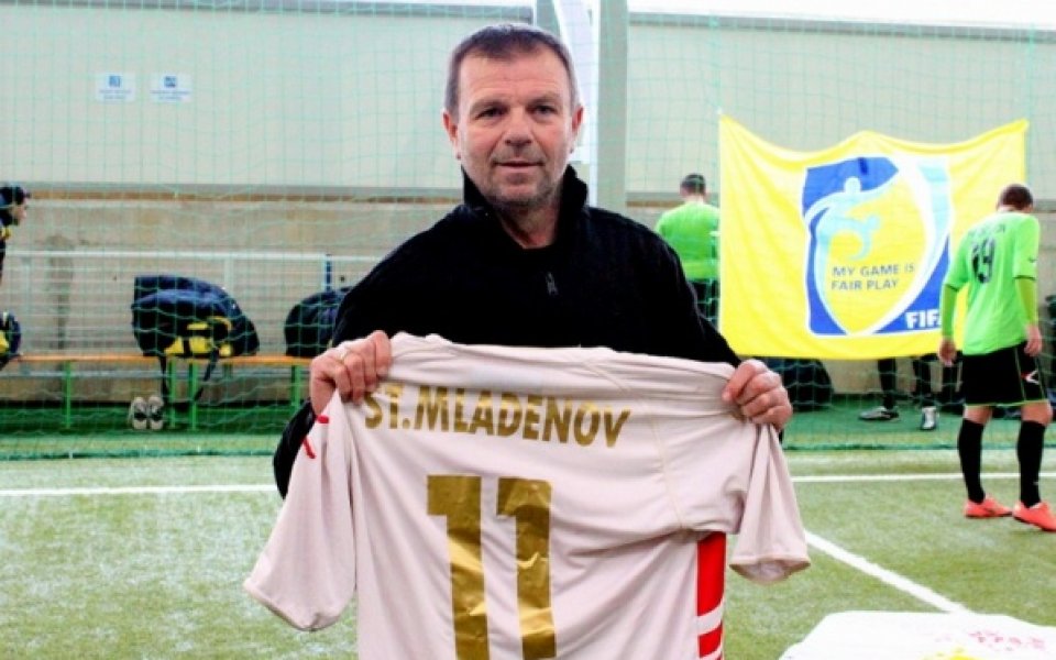 Титан привика Стойчо Младенов и помощниците му в петък в 11 часа