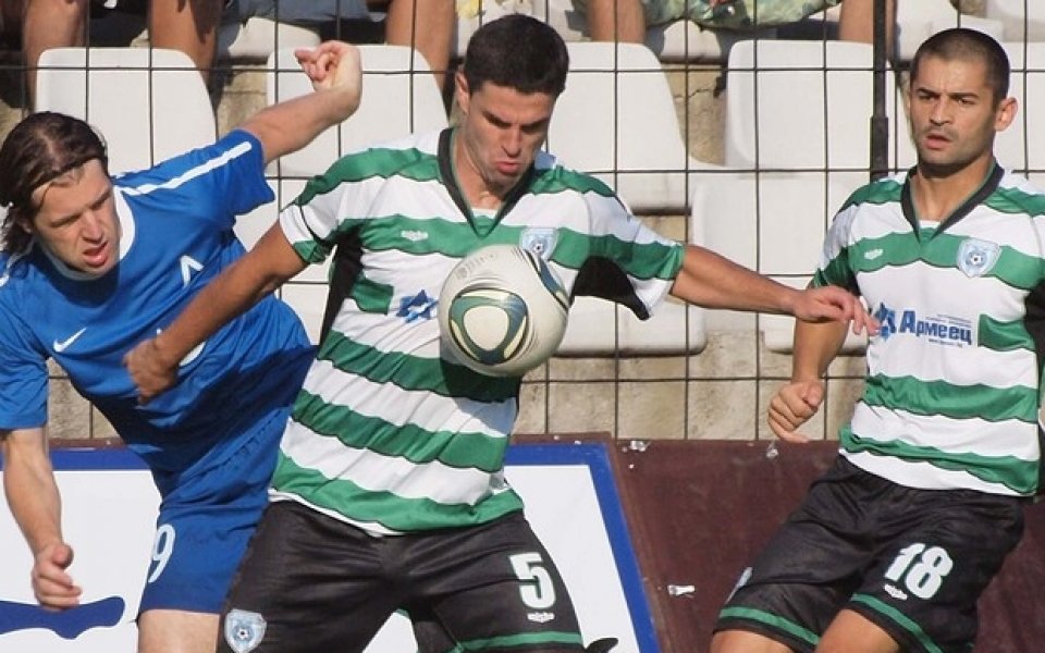 Камазола ще закъснее за старта на подготовката