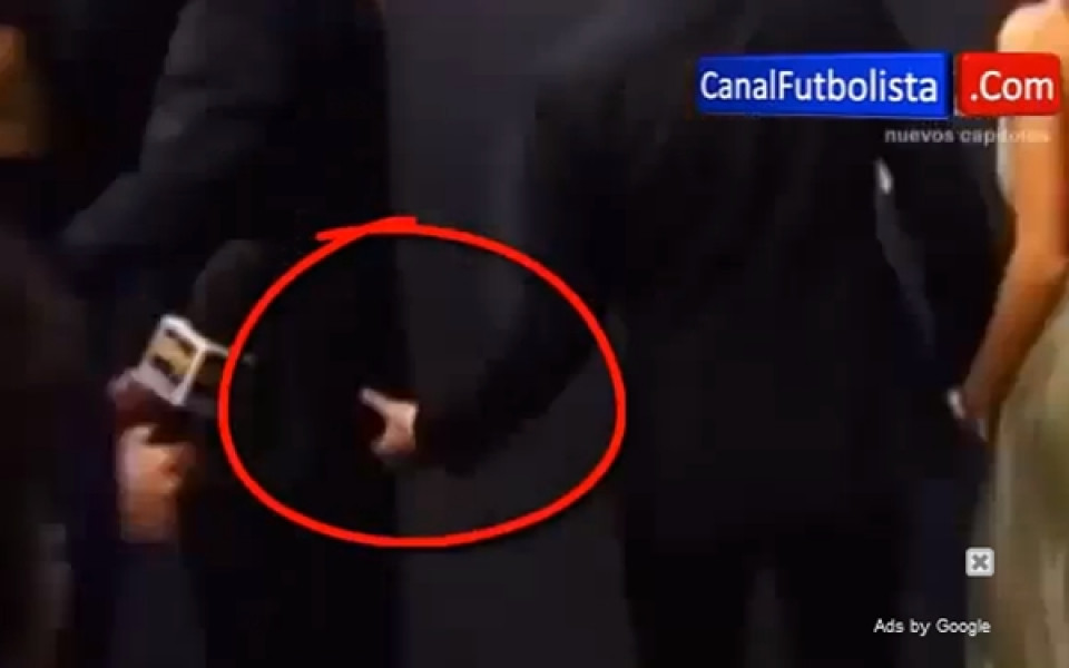 ВИДЕО: Икер Касияс стисна задните части на Роналдо