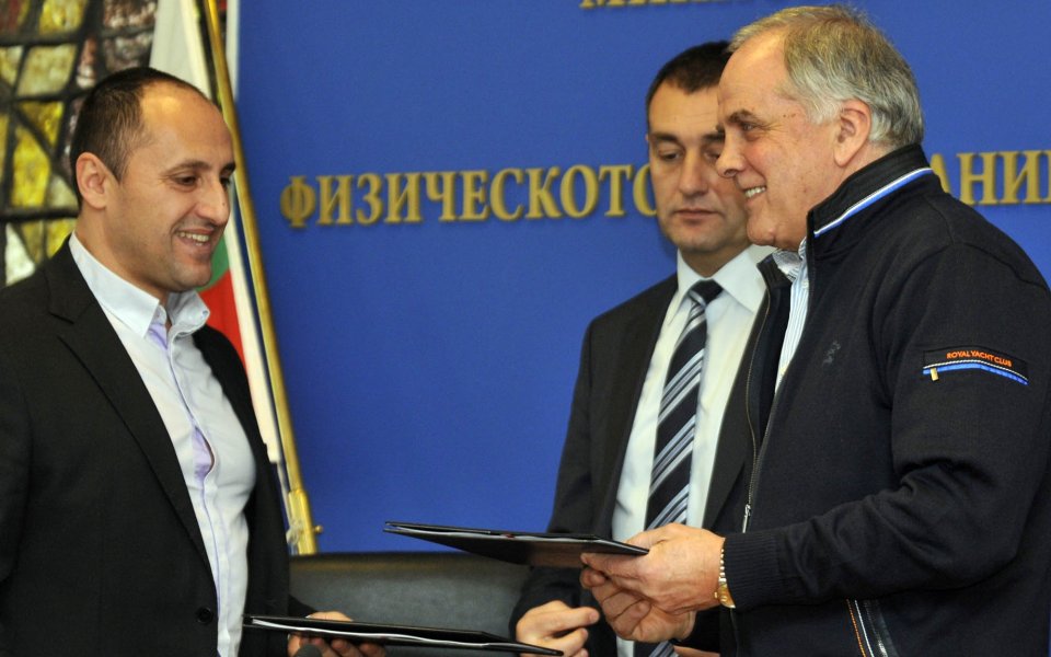 БФ Волейбол взе „Христо Ботев“ за 10 години, влага близо половин милион в залата