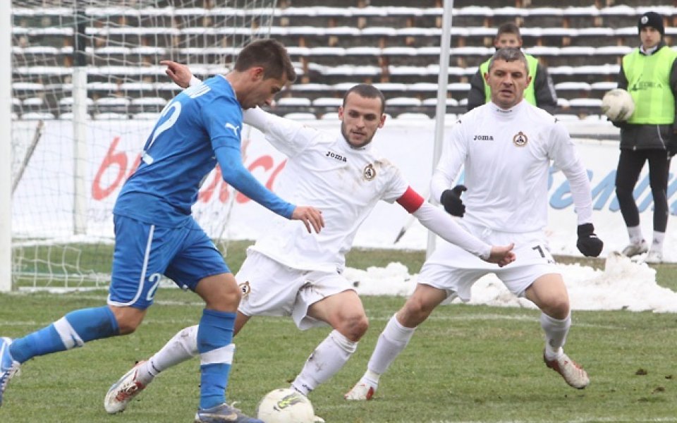 Славия уреди 4 контроли в България, прави 5 спаринга в Турция