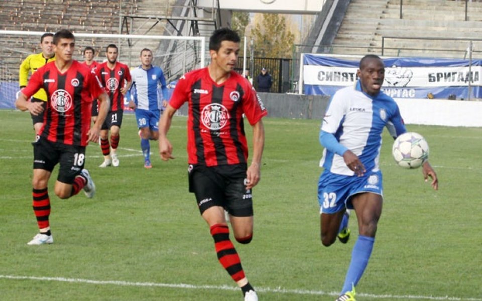 Локо София съкрати лагера в Сандански