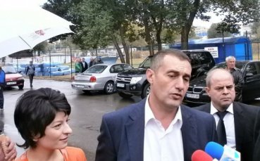 Министър Нейков открива световното първенство за ски учители