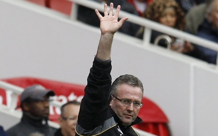 Тотнъм прати полузащитник в Астън Вила до края на сезона