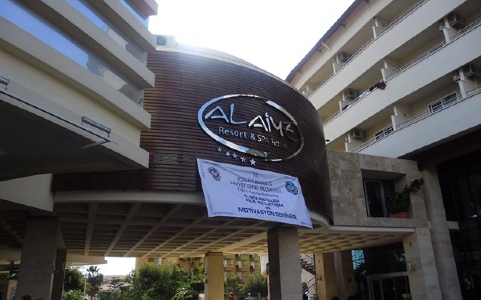 В Локо Пд се радват на 5-звезден лукс в Алания