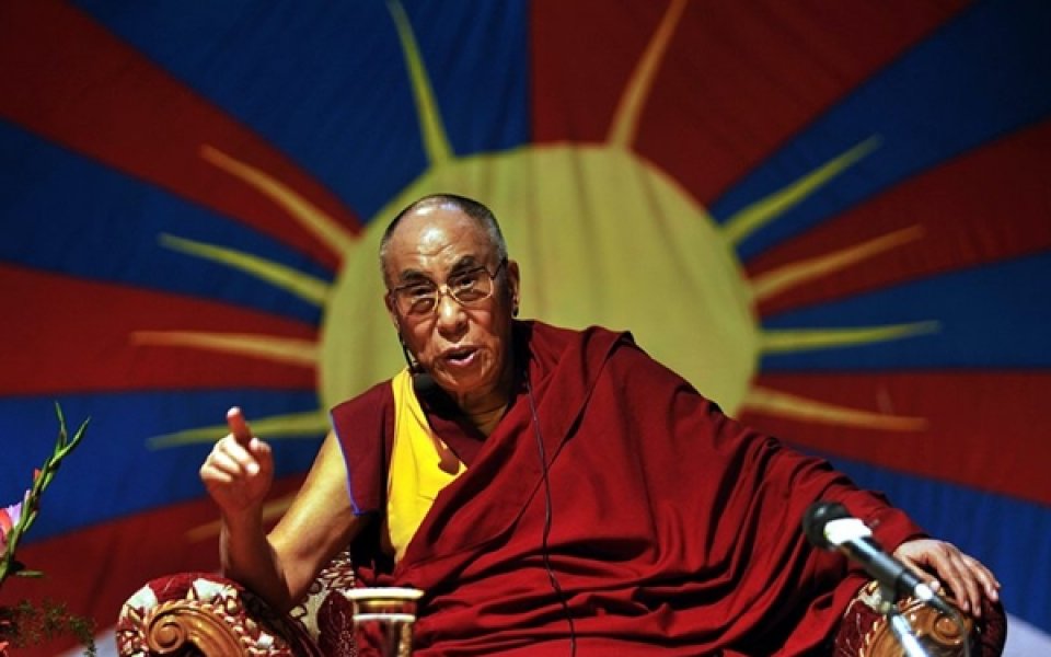 Далай Лама подкрепи Брадфорд