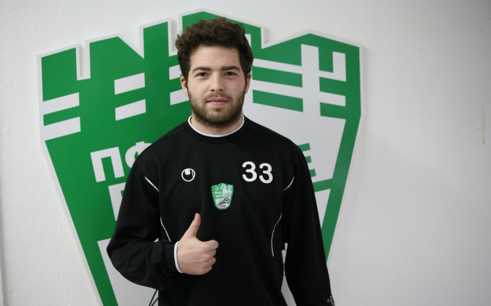 Официално: Блекбърн преотстъпи халф на Берое