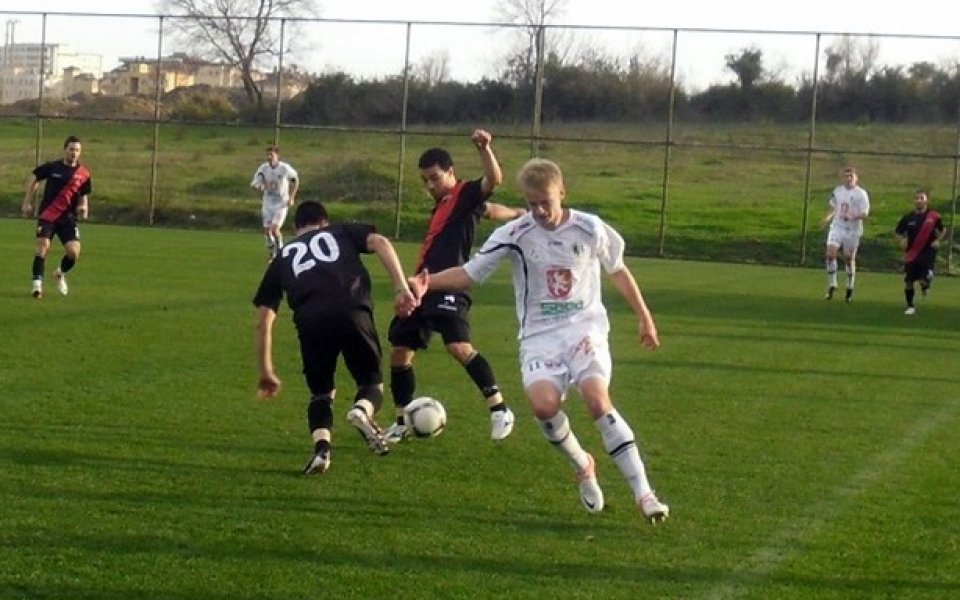 Локомотив Пловдив падна от чехи