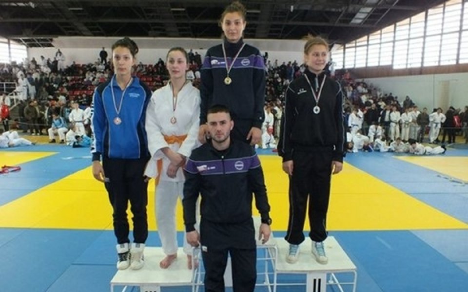 20 медала за клуб 