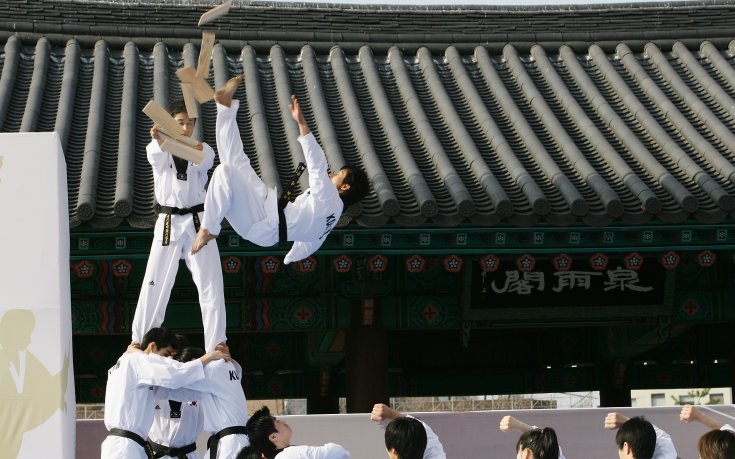 ВИДЕО: Корейски демонстративен отбор по таекуондо - с феноменално шоу в България