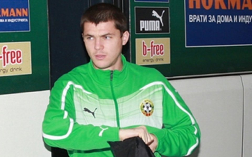 Домовчийски вече играе за отбора на Дуисбург до 23 години