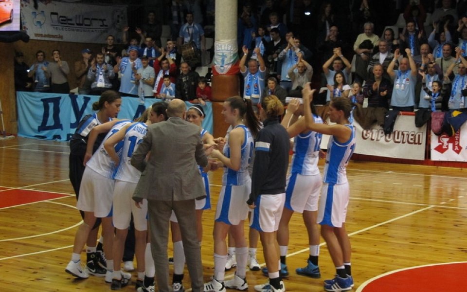 Дунав разби Монтана за голям финал у дома