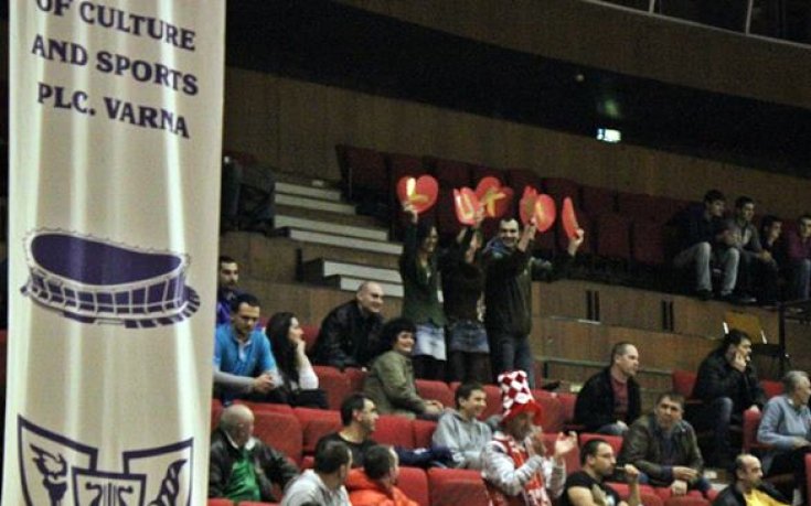 Лукойл ще защитава Купата, след като обезсмисли полуфинала с Ямбол