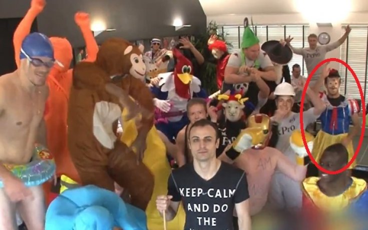 ВИДЕО: Бербатов, Манолев и Фулъм танцуват на „Harlem Shake“