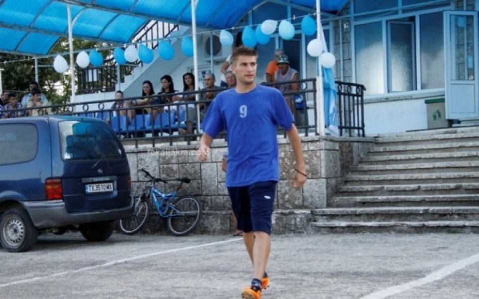 Илиян Чавдаров се завърна във Велбъжд, Оборище отказа отлагане на мача