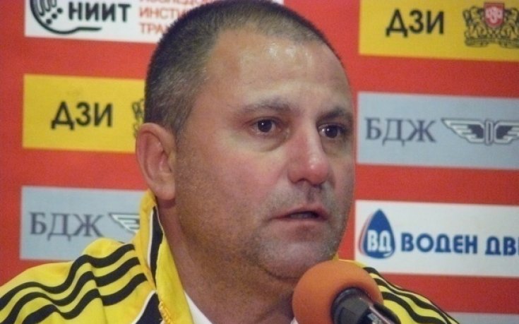 Джамбазки: Футбол се играе с чиста глава и без напрежение
