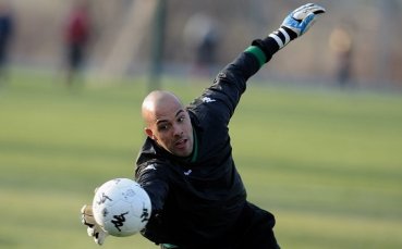 Неприятната серия за Твенте и Ники Михайлов продължава