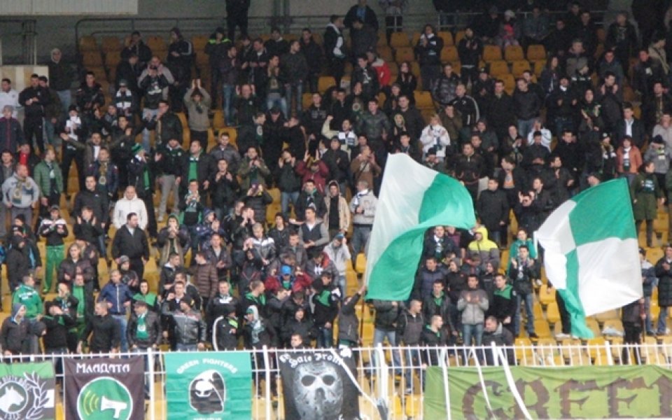 Феновете на Нефтохимик загряват за ЦСКА с турнир по футбол