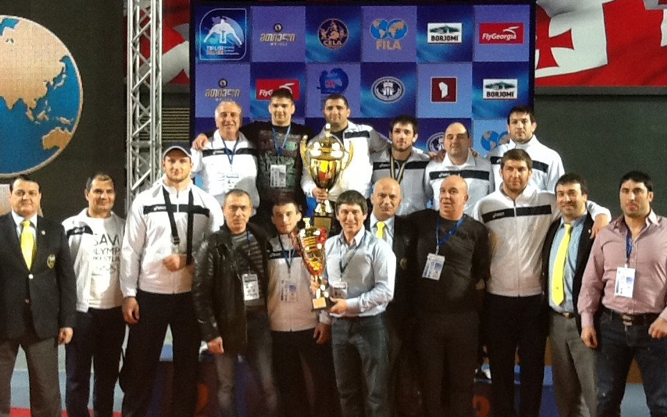 Класиците ни заеха второ място в отборното подреждане