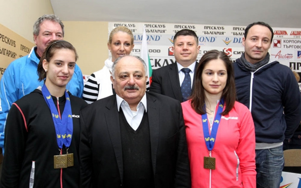 Сестри Стоеви спечелиха групата си в Баку