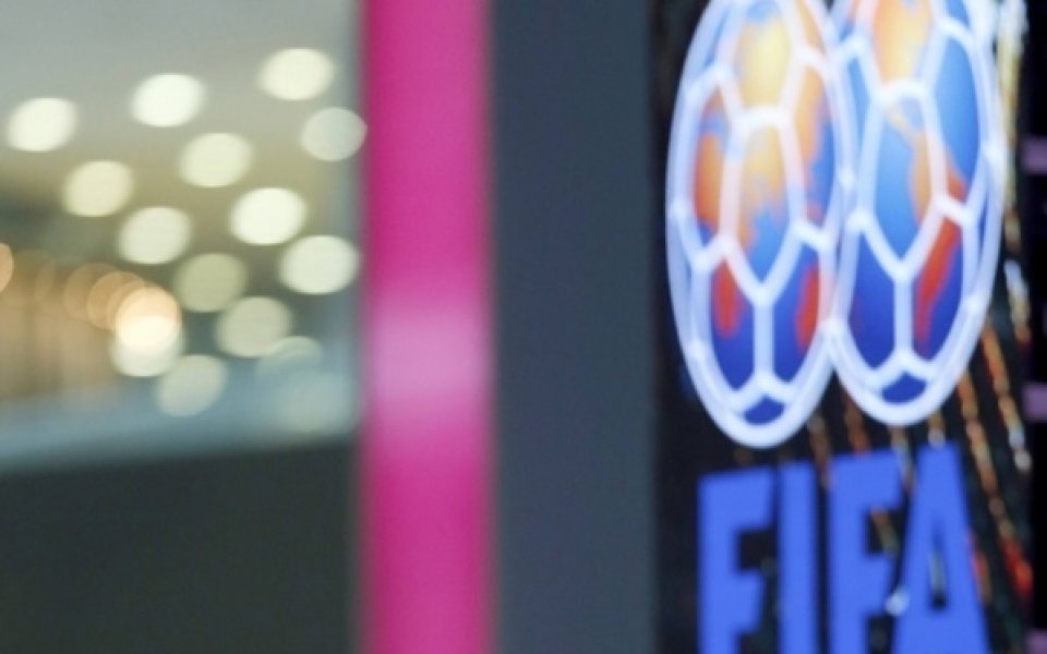 ФИФА заплаши ЮАР заради контрола с България