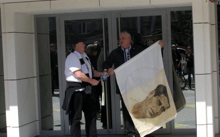 СНИМКИ: Славия отбеляза стогодишнината с паметна плоча до Руски паметник