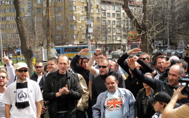 СНИМКИ: Славия отбеляза стогодишнината с паметна плоча до Руски паметник