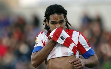 Сър Алекс отрече за интерес към Фалкао