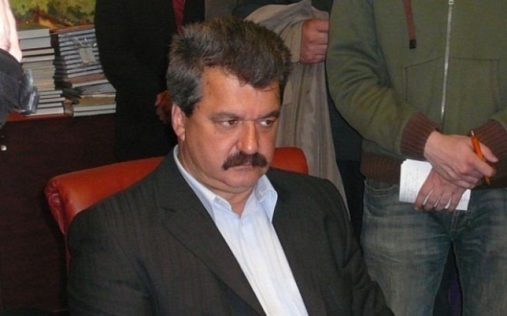 Батков съзря опит да бъде отблъснат Газпром със свастиките в Ловеч