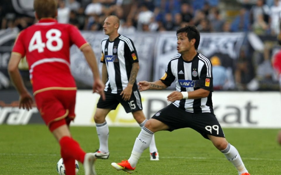 Драматична победа за Звезда запази интригата на върха в Сърбия