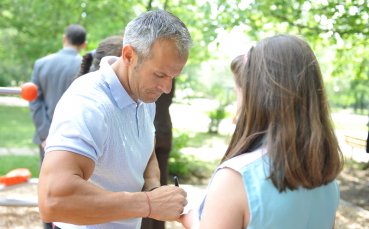 Йордан Йовчев също влиза в училище