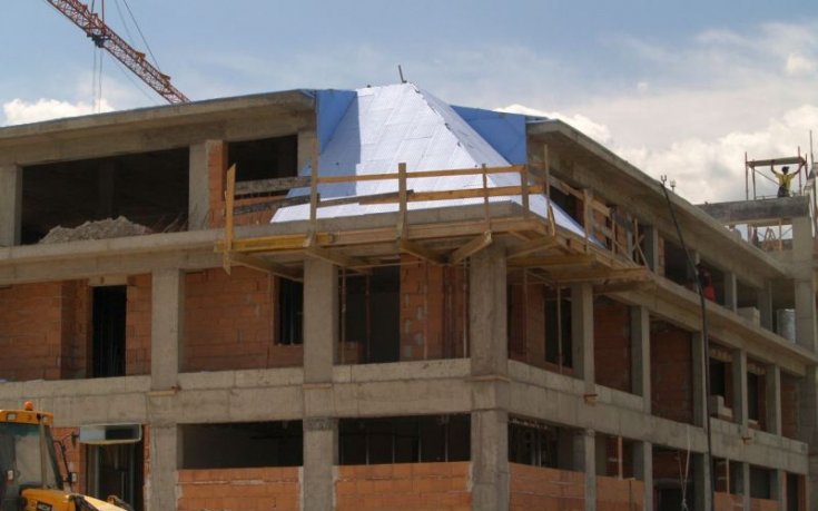 СНИМКИ: Ботев Пд строи клубната база в Коматево на пълни обороти