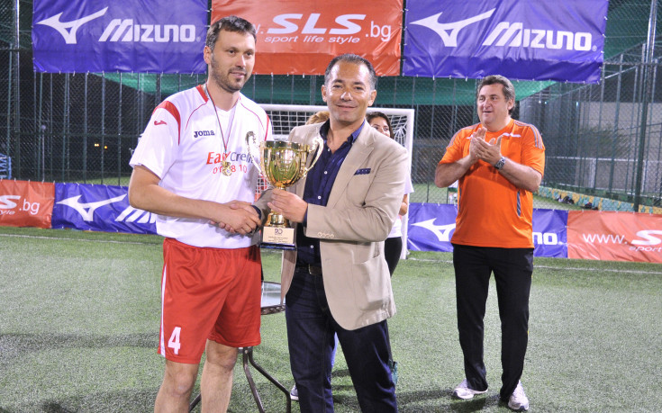 Бивш левскар триумфира в Банковата лига