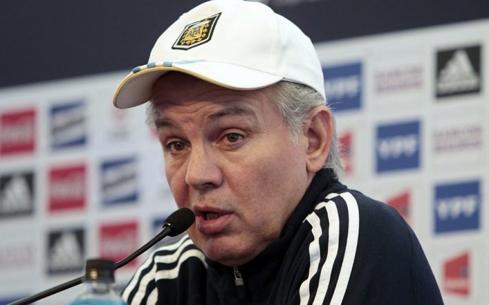 Аржентина готова със заместник на Меси