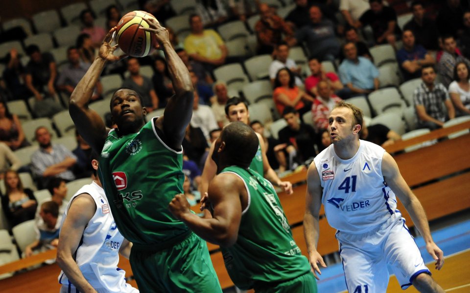 Център на Балкан се завръща да играе в родината си