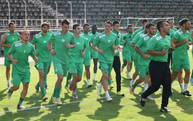 СНИМКИ: Берое се подготвя в Смолян с група от 25 футболисти