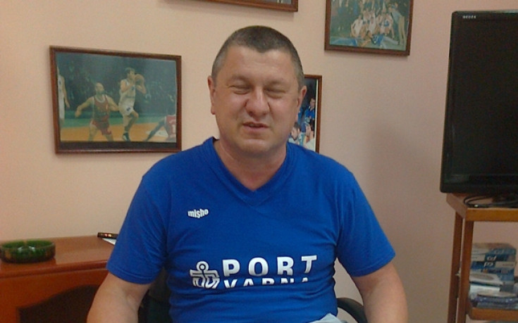 Старши треньорът на Черно море: Имаме нужда задължително от нов център