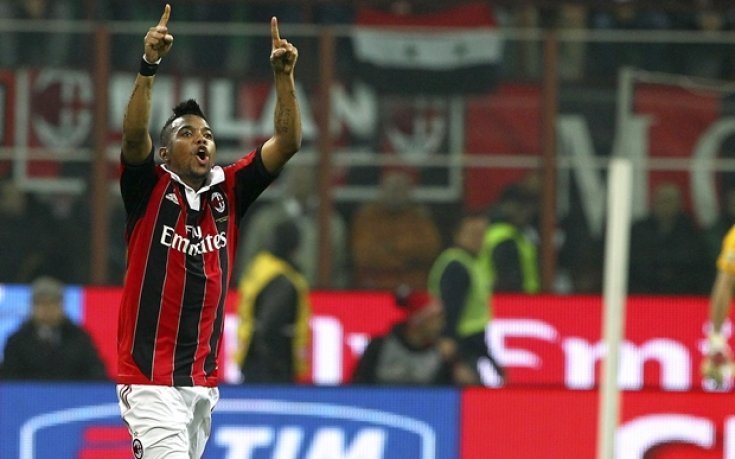 Милан лази по нервите на Сантос с цената на Робиньо