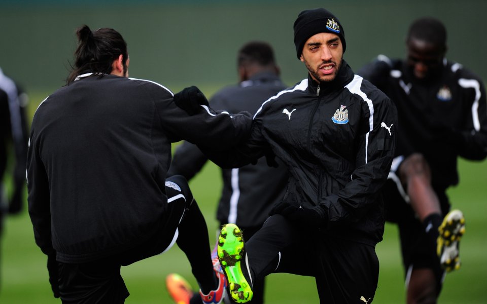 Защитник на Нюкасъл премина в Уигън