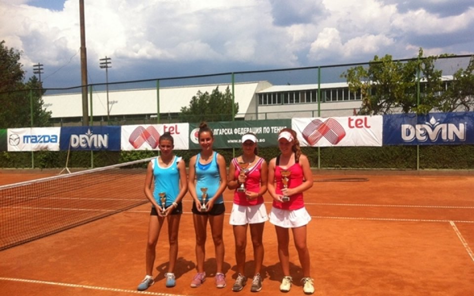 Ванева и Желева шампионки на двойки в Хасково