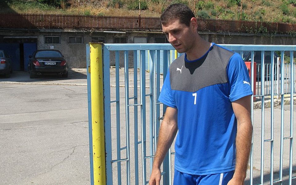 Макриев с нов гол в Кипър, АПОЕЛ Никозия спечели първото място в редовния сезон