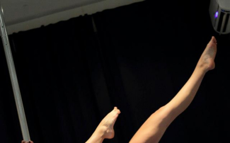 ВИДЕО и СНИМКИ: Pole Dance  или изкуството да изразяваш себе си чрез пилон